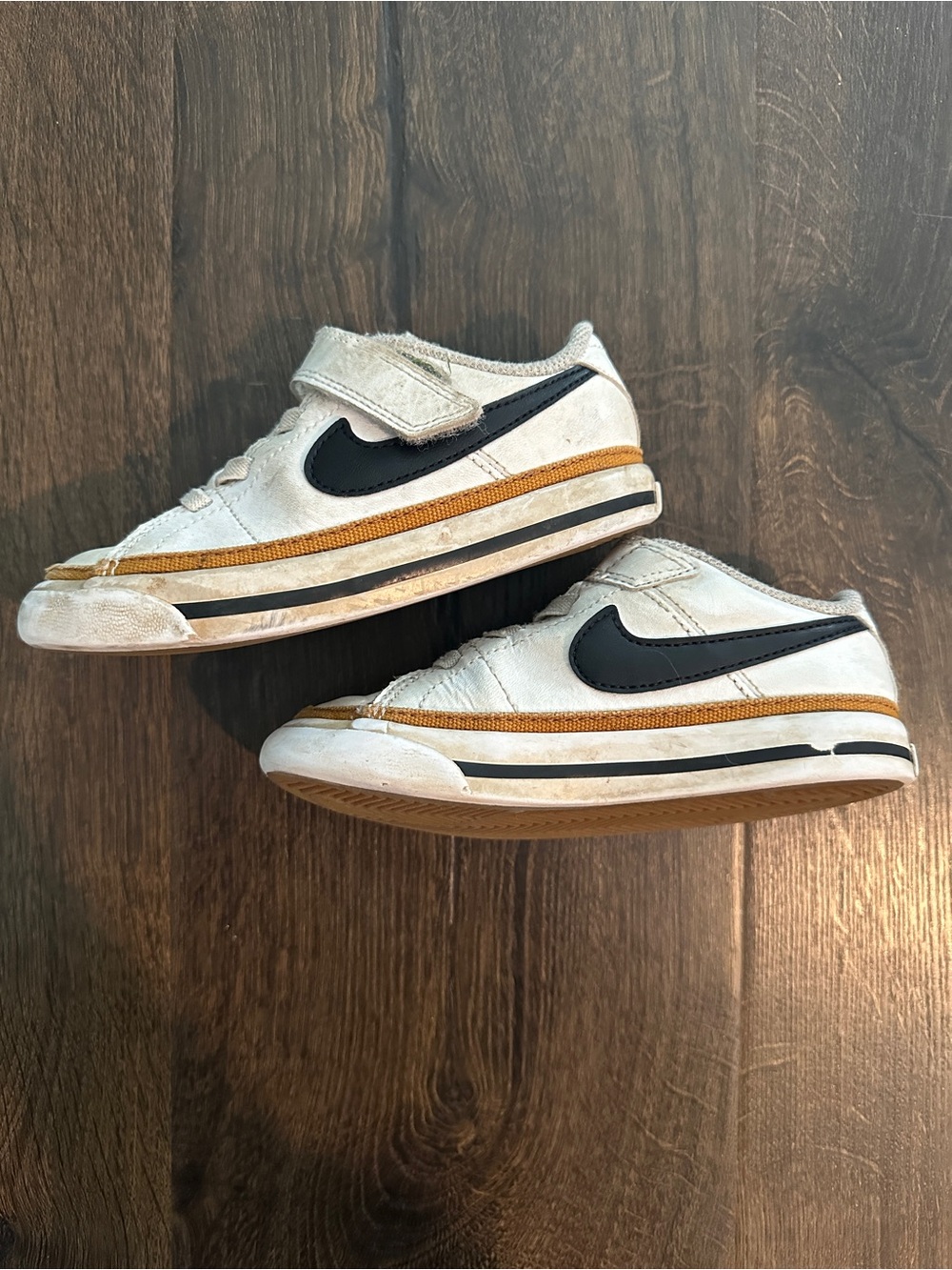Nike Toddler k Low-Top Sneakers